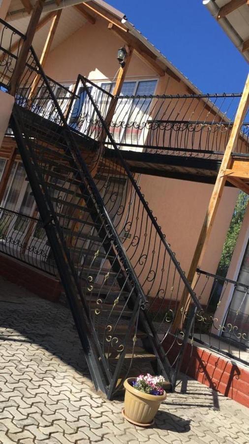 Гостевой Дом Байтик Hotel Bosteri Eksteriør billede